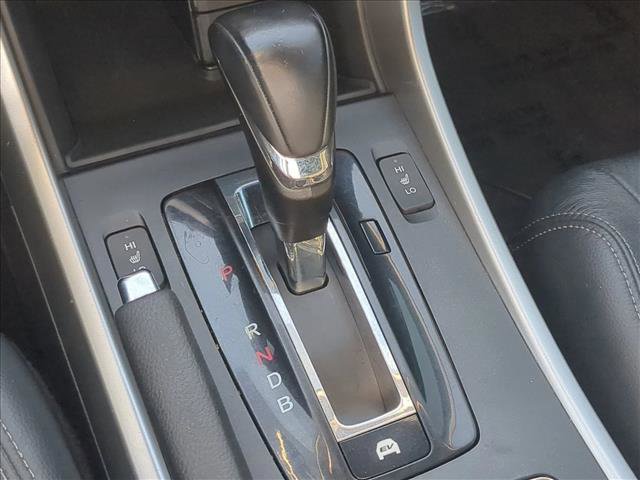 Used 2015 Honda Accord Touring image 12