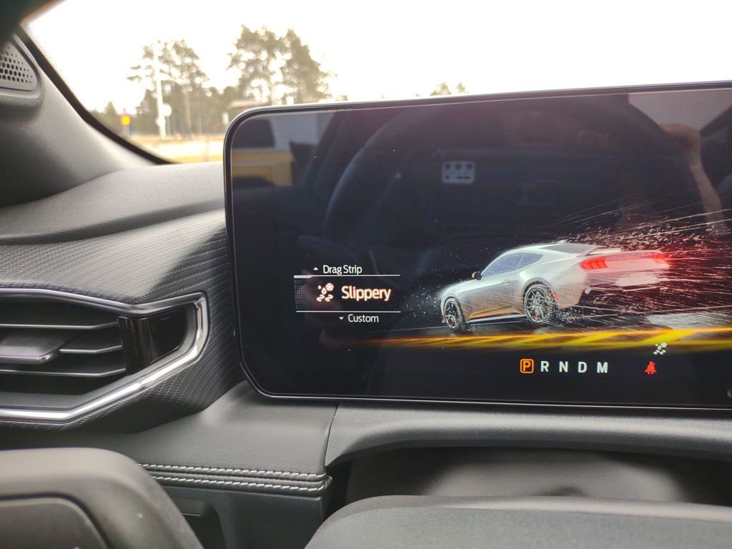 Used 2024 Ford Mustang GT Premium image 33