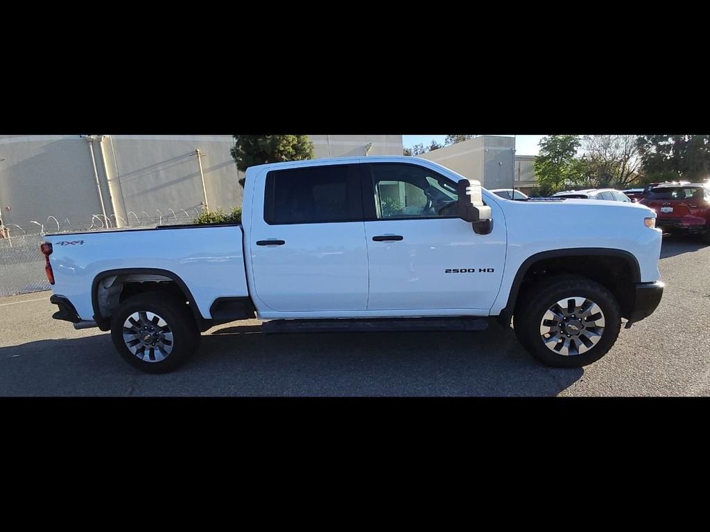 Used 2024 Chevrolet Silverado 2500 Custom w/ Custom Value Package AWD/4WD image 8
