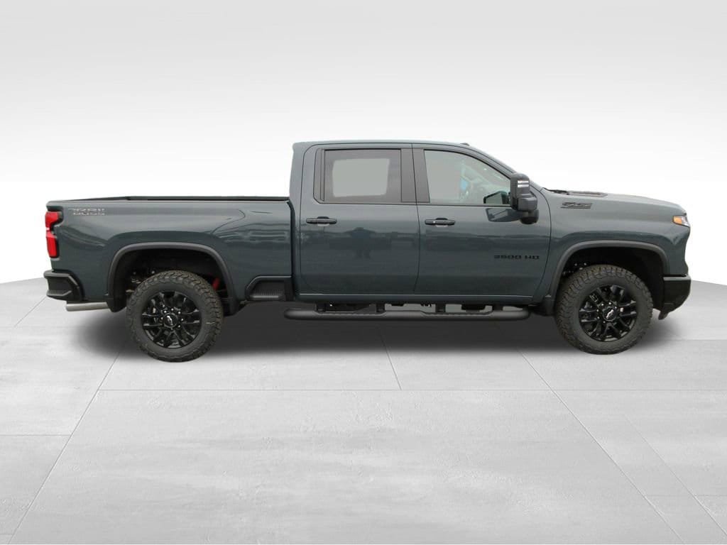 New 2026 Chevrolet Silverado 3500 LT w/ Trail Boss Package AWD/4WD image 7