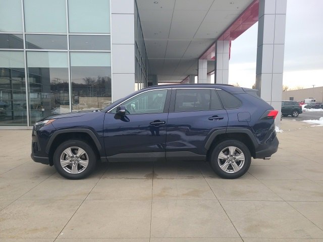 Used 2025 Toyota RAV4 XLE image 4