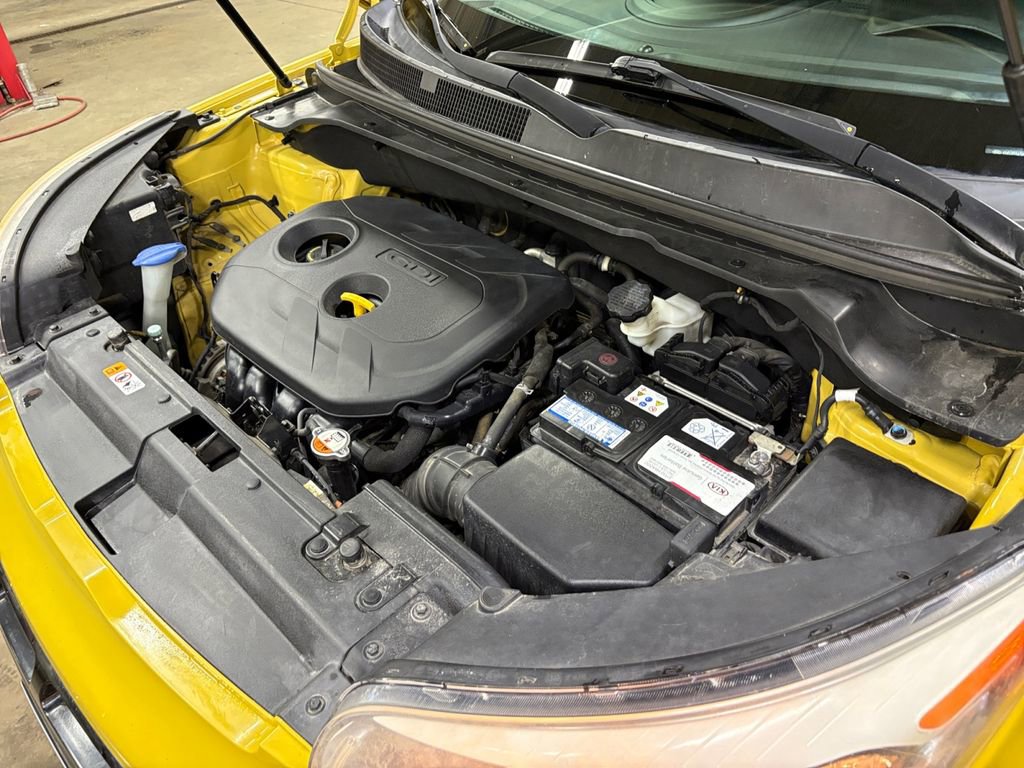 Used 2016 Kia Soul + image 25