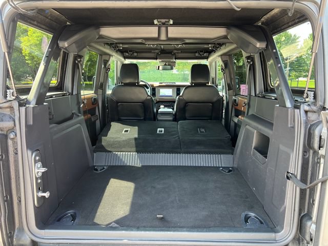 Used 2022 Ford Bronco Outer Banks w/ Sasquatch Package AWD/4WD image 32