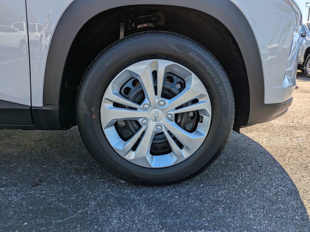 New 2026 Chevrolet Trax LS w/ Driver Confidence Package image 11
