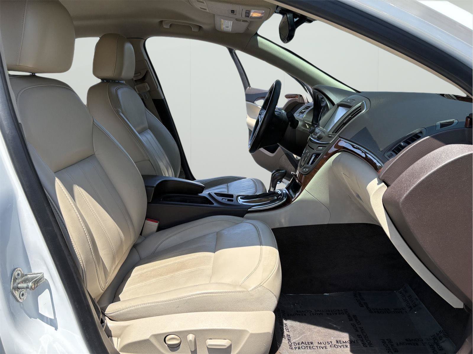 Used 2016 Buick Regal Premium FWD image 12