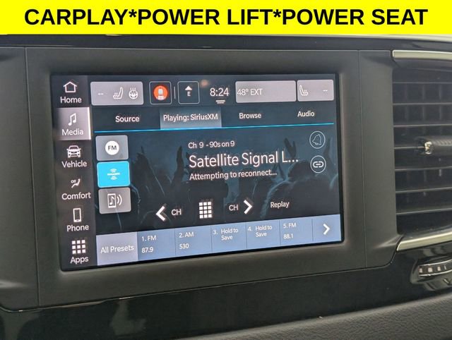 Used 2022 Chrysler Voyager LX image 19