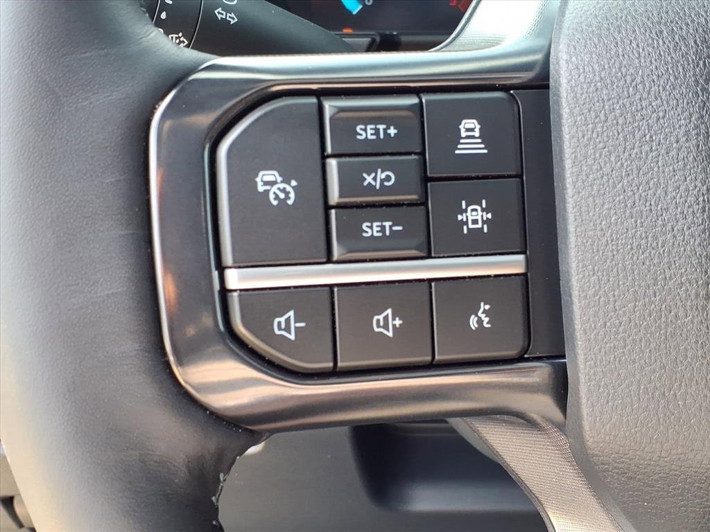 Used 2025 Ford F450 Platinum w/ FX4 Off-Road Package image 23
