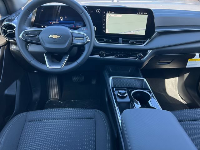New 2026 Chevrolet Equinox LT w/ Safety and Technology Package AWD/4WD image 2