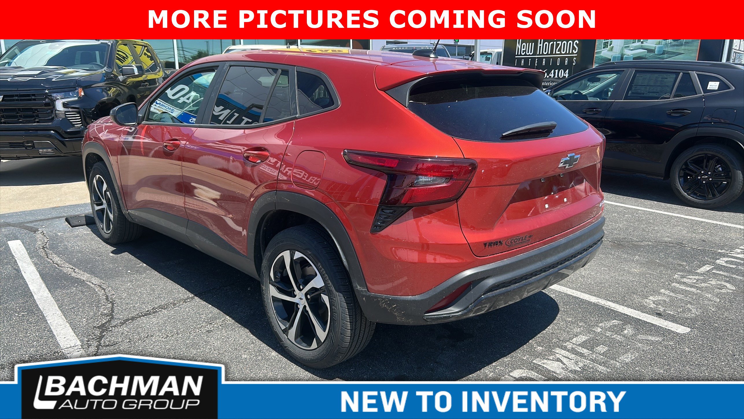 Used 2024 Chevrolet Trax RS FWD image 5