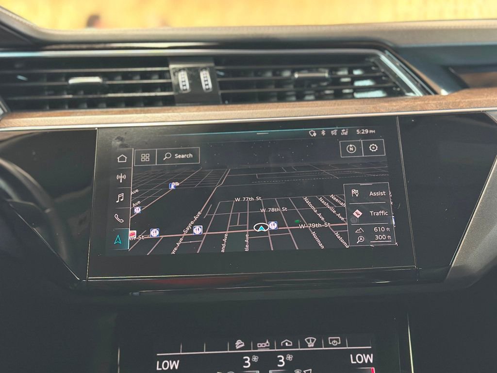 Used 2019 Audi e-tron Prestige w/ Prestige Package image 49