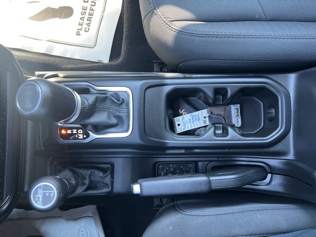 Used 2023 Jeep Wrangler Sport S image 31