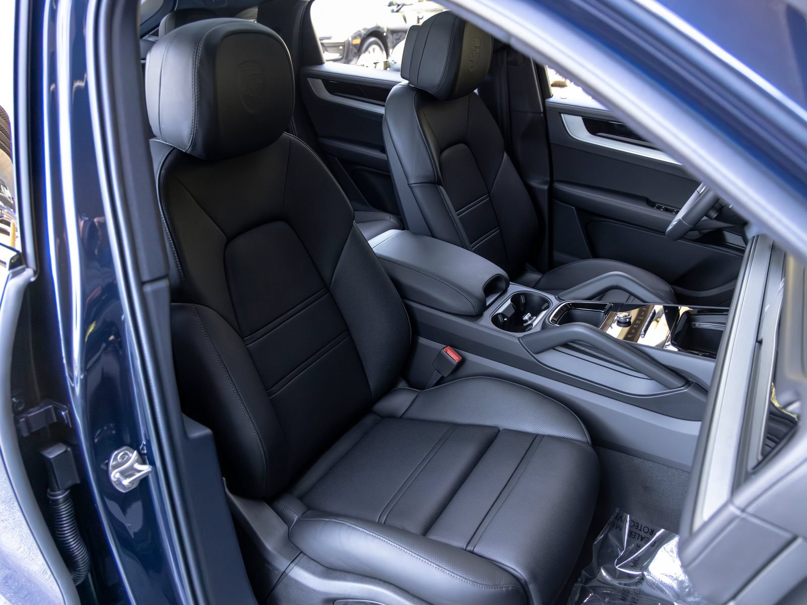 New 2026 Porsche Cayenne Coupe AWD/4WD image 57