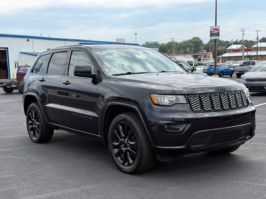 Used 2020 Jeep Grand Cherokee Altitude