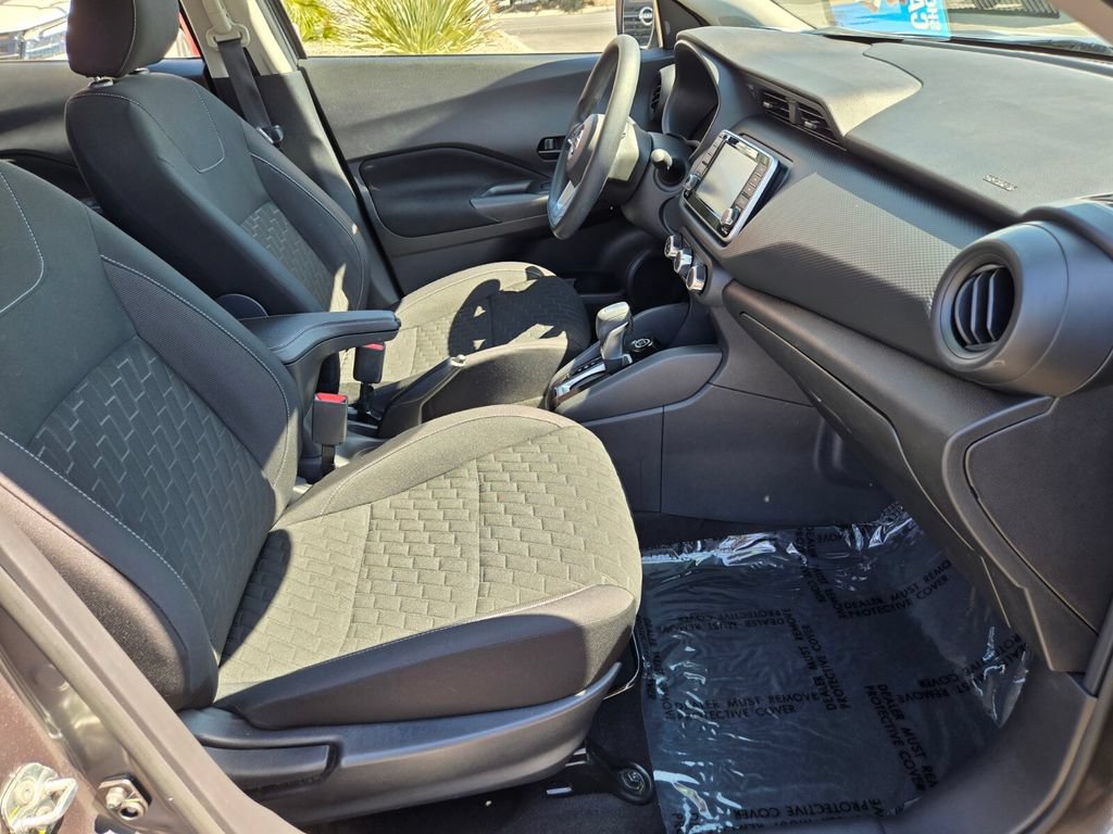 Certified 2021 Nissan Kicks S FWD image 19
