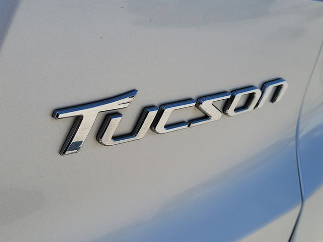 Used 2011 Hyundai Tucson GLS AWD/4WD image 6