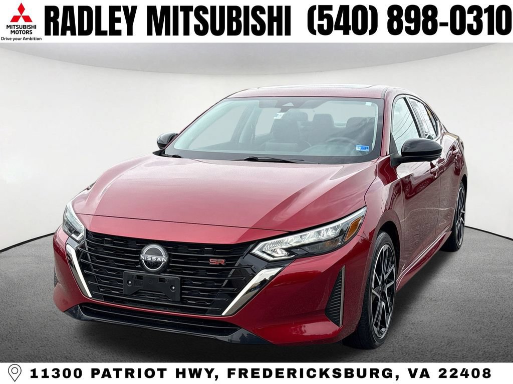 Used 2025 Nissan Sentra SR w/ SR Premium Package FWD image 1