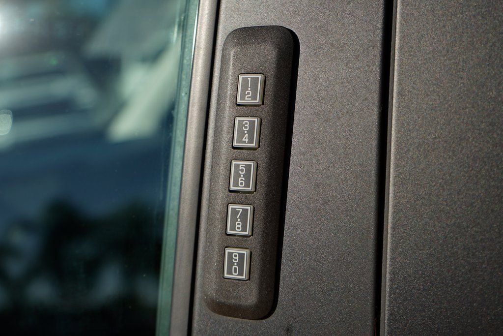 Used 2023 Ford Maverick Lariat w/ Lariat Luxury Package image 46