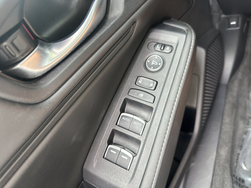 Used 2024 Honda Accord Sport image 27