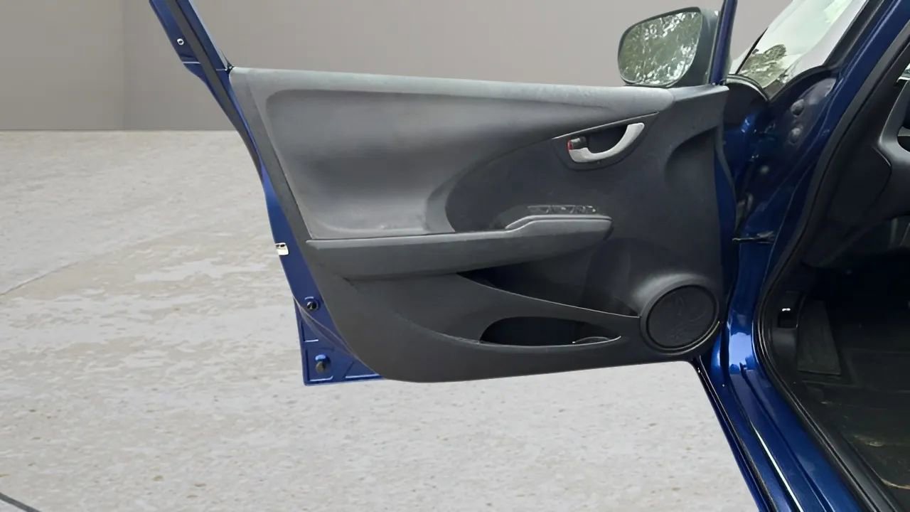 Used 2013 Honda Fit image 40