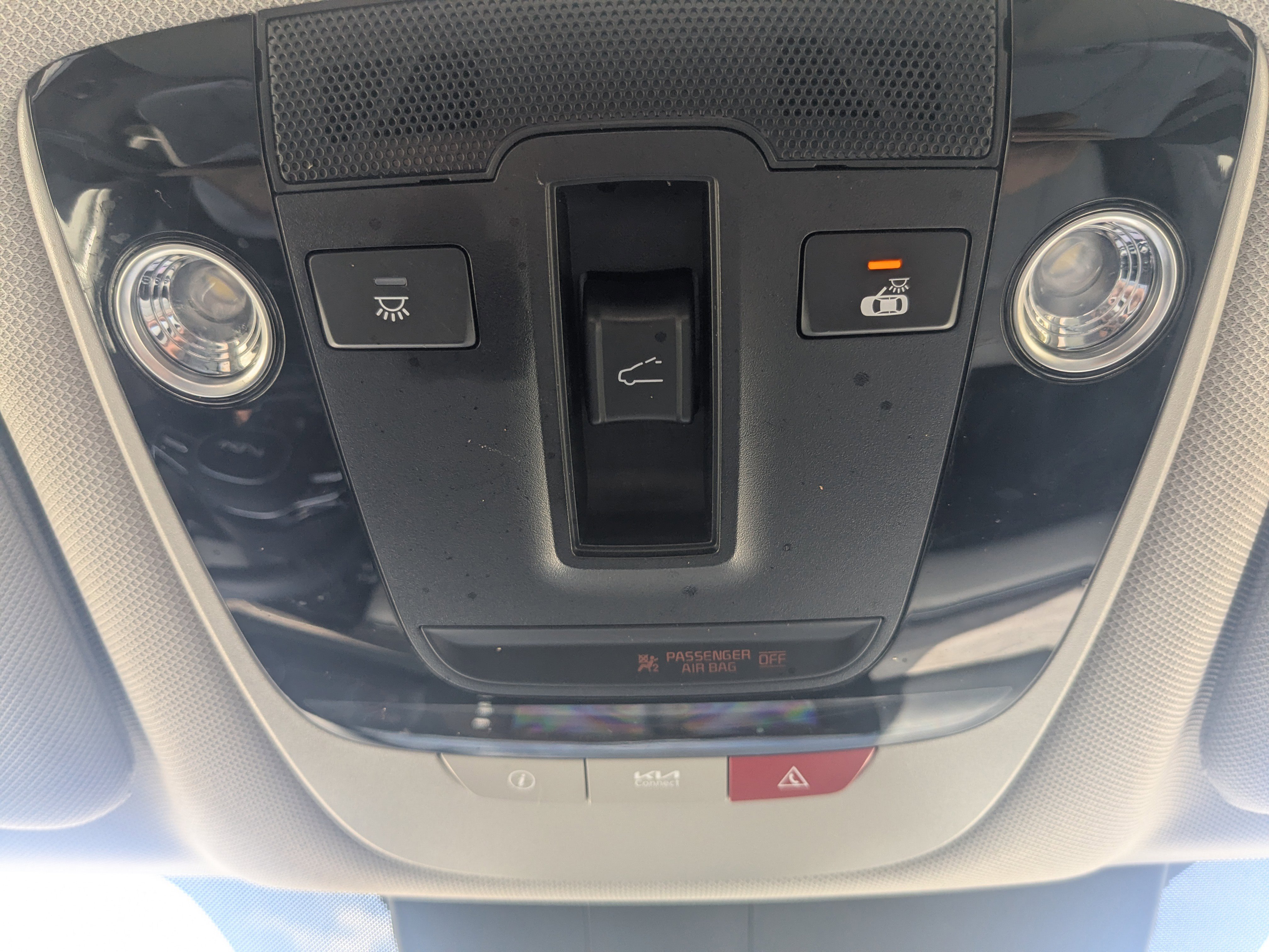 Certified 2023 Kia Sorento S w/ Panoramic Sunroof Package image 32