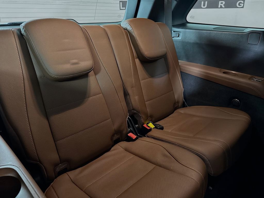 Used 2024 Mercedes-Benz GLS 450 4MATIC image 27