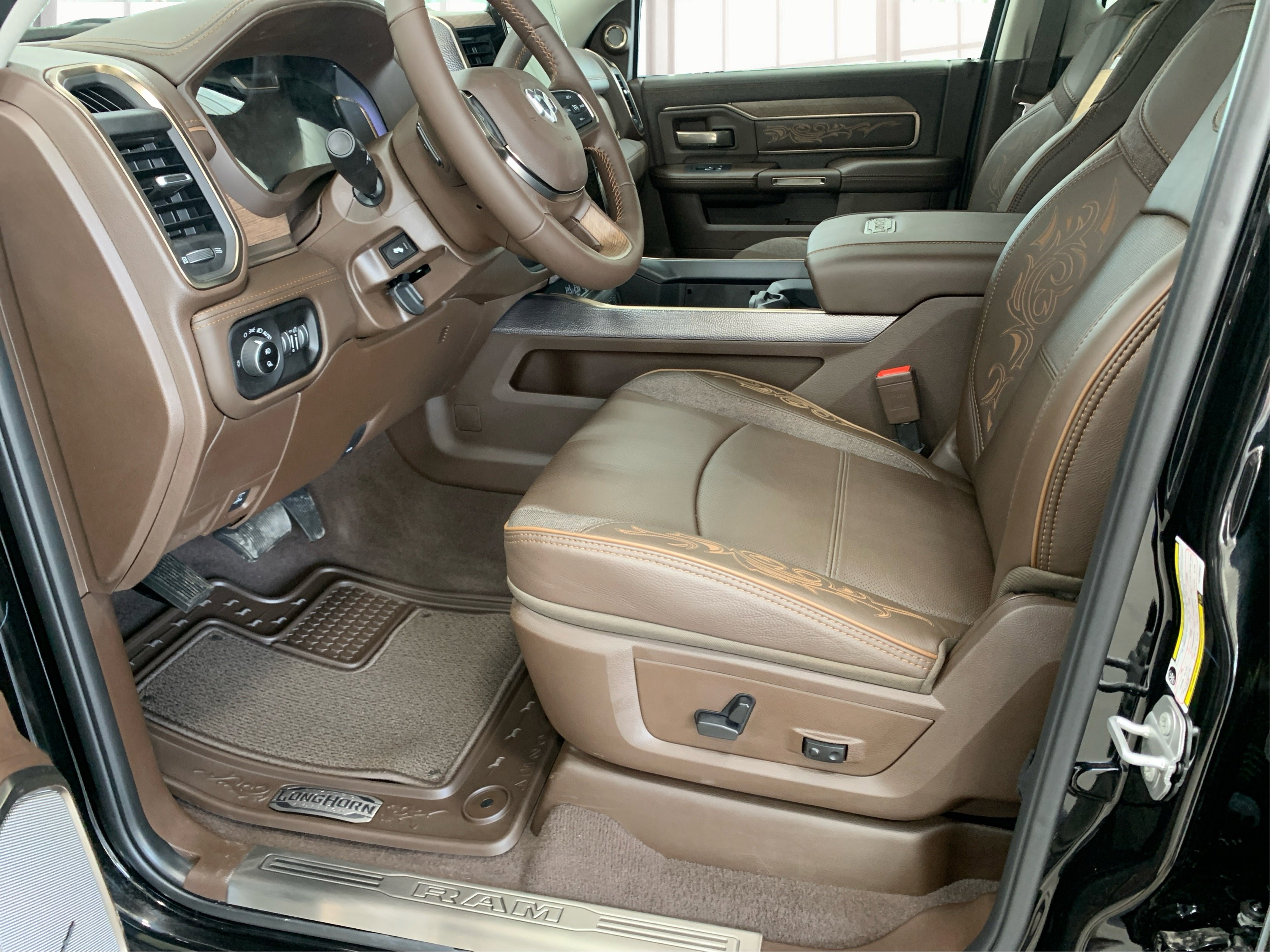 New 2026 RAM 2500 Limited image 9
