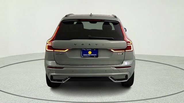 New 2026 Volvo XC60 B5 Plus w/ Climate Package PRO AWD/4WD image 6
