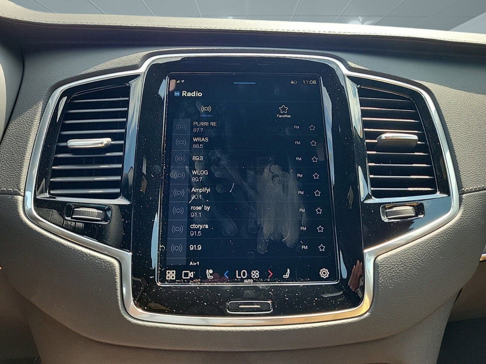 New 2024 Volvo XC90 T8 Ultimate w/ Protection Package Premier image 29