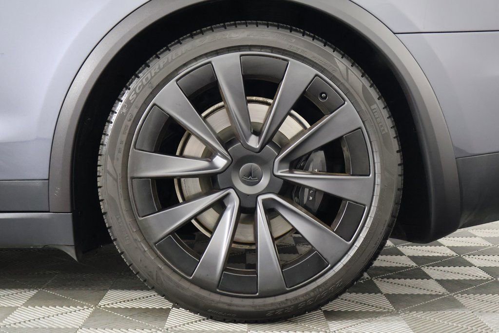 Used 2023 Tesla Model X AWD/4WD image 17