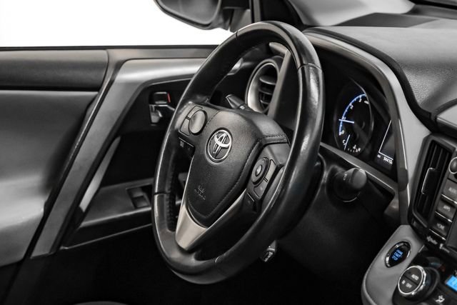Used 2018 Toyota RAV4 XLE w/ Plus Extra Value Package image 17