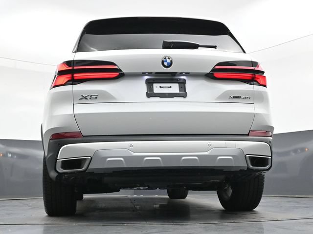 Used 2024 BMW X5 xDrive40i w/ Premium Package AWD/4WD image 36