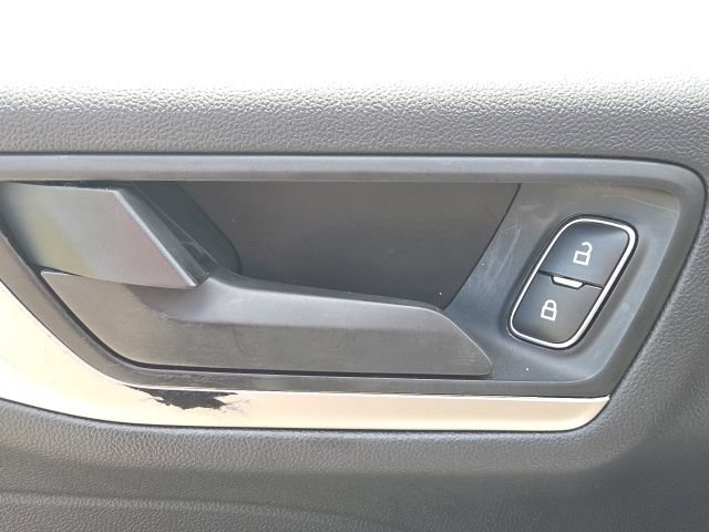Used 2020 Ford Escape SE FWD image 22