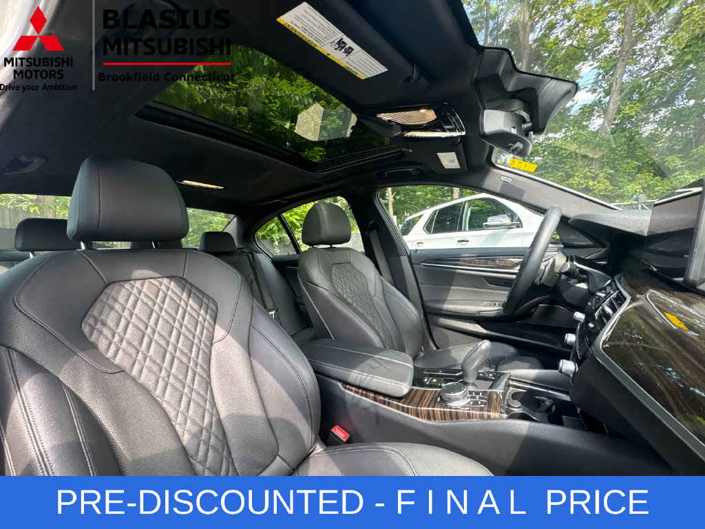 Used 2023 BMW 530i xDrive w/ Premium Package AWD/4WD image 32