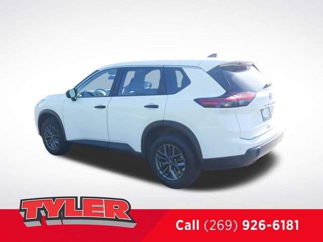 Used 2024 Nissan Rogue S FWD image 5