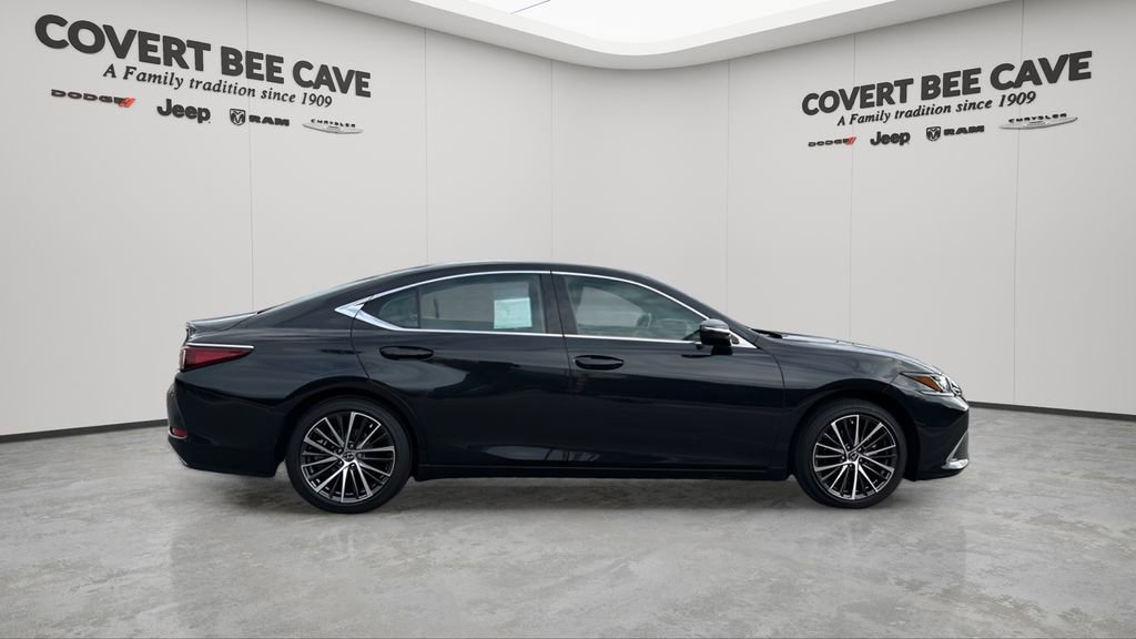 Used 2024 Lexus ES 350 w/ Premium Package image 11