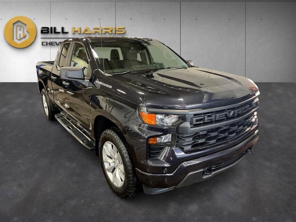 Used 2022 Chevrolet Silverado 1500 Custom image 9