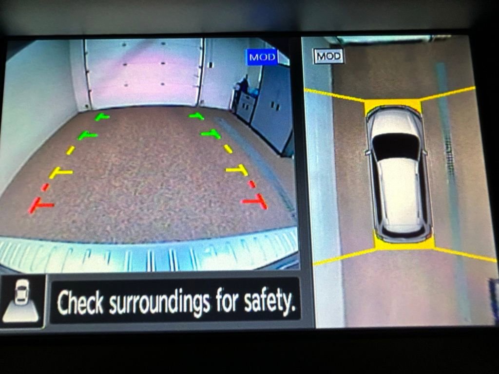 Used 2017 Nissan Pathfinder Platinum w/ Family Entertainment Package image 30