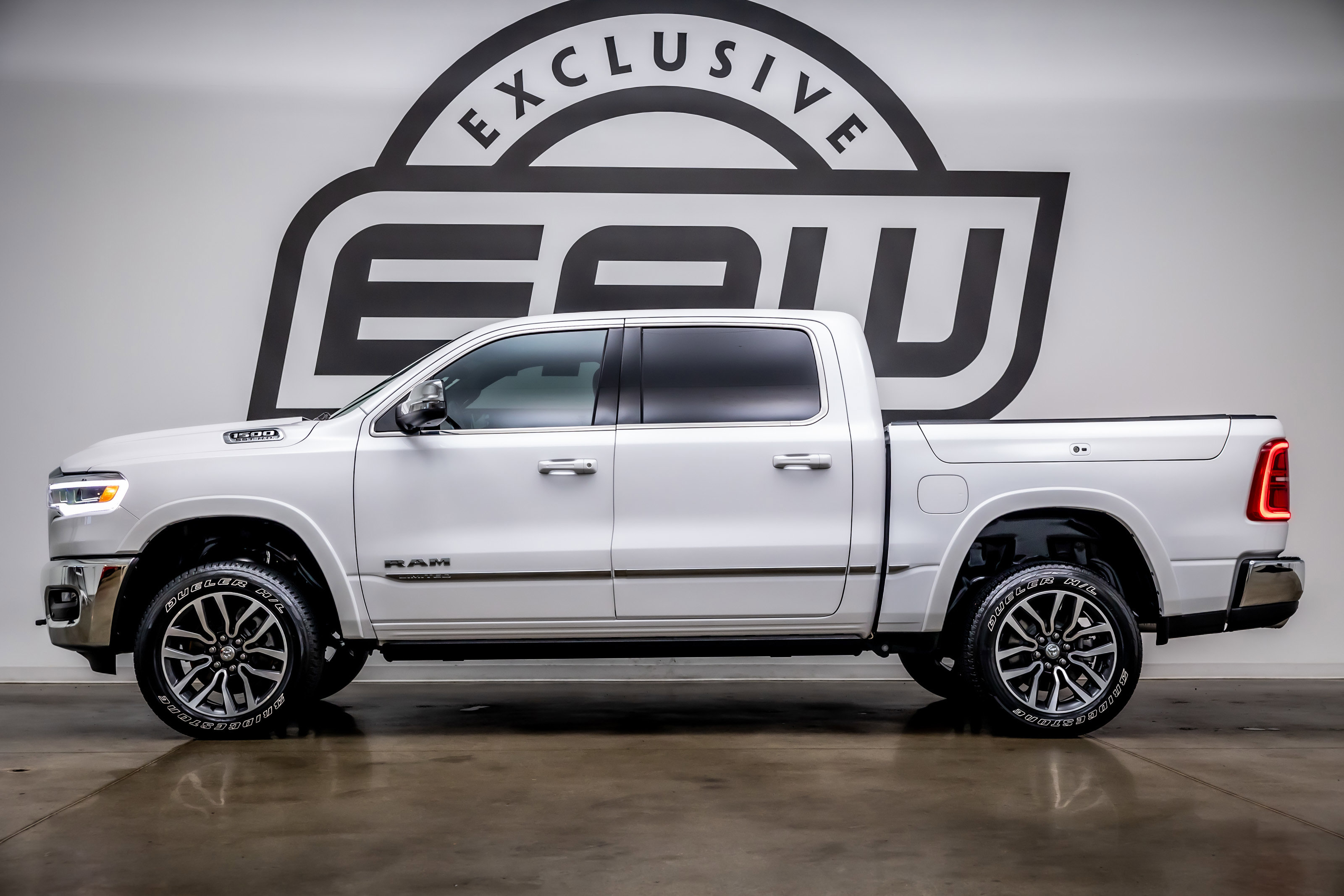Used 2025 RAM 1500 Limited image 5