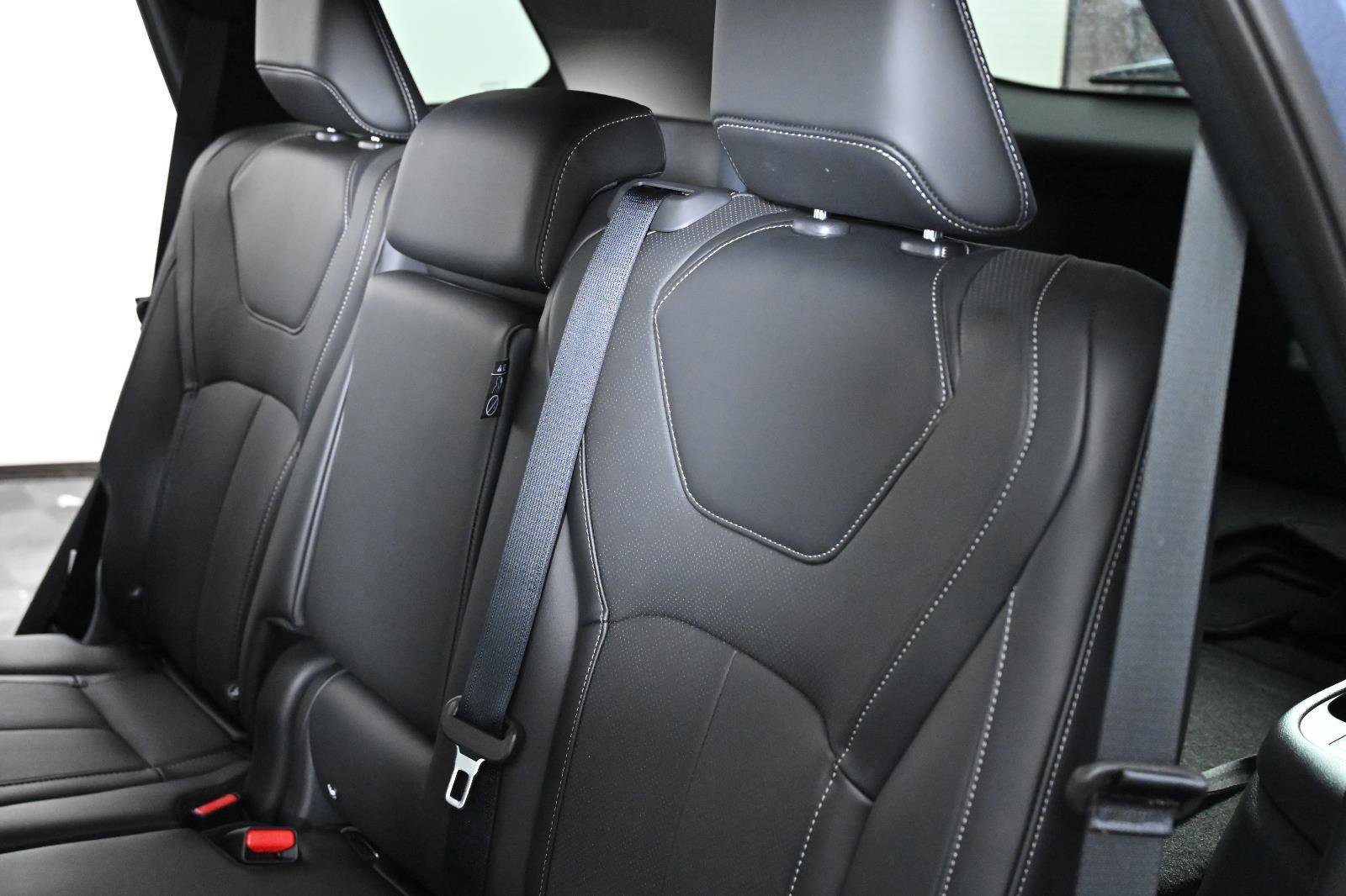 Certified 2026 INFINITI QX60 Luxe w/ Cargo Package image 24