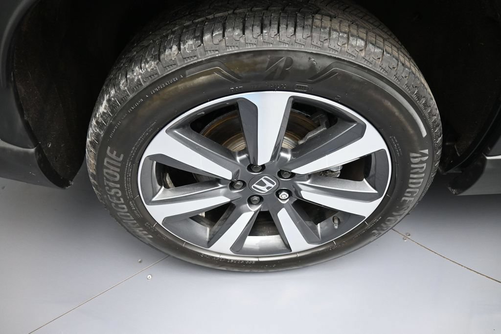 Certified 2023 Honda Pilot Touring image 16