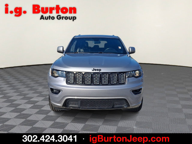 Used 2020 Jeep Grand Cherokee Altitude AWD/4WD image 2