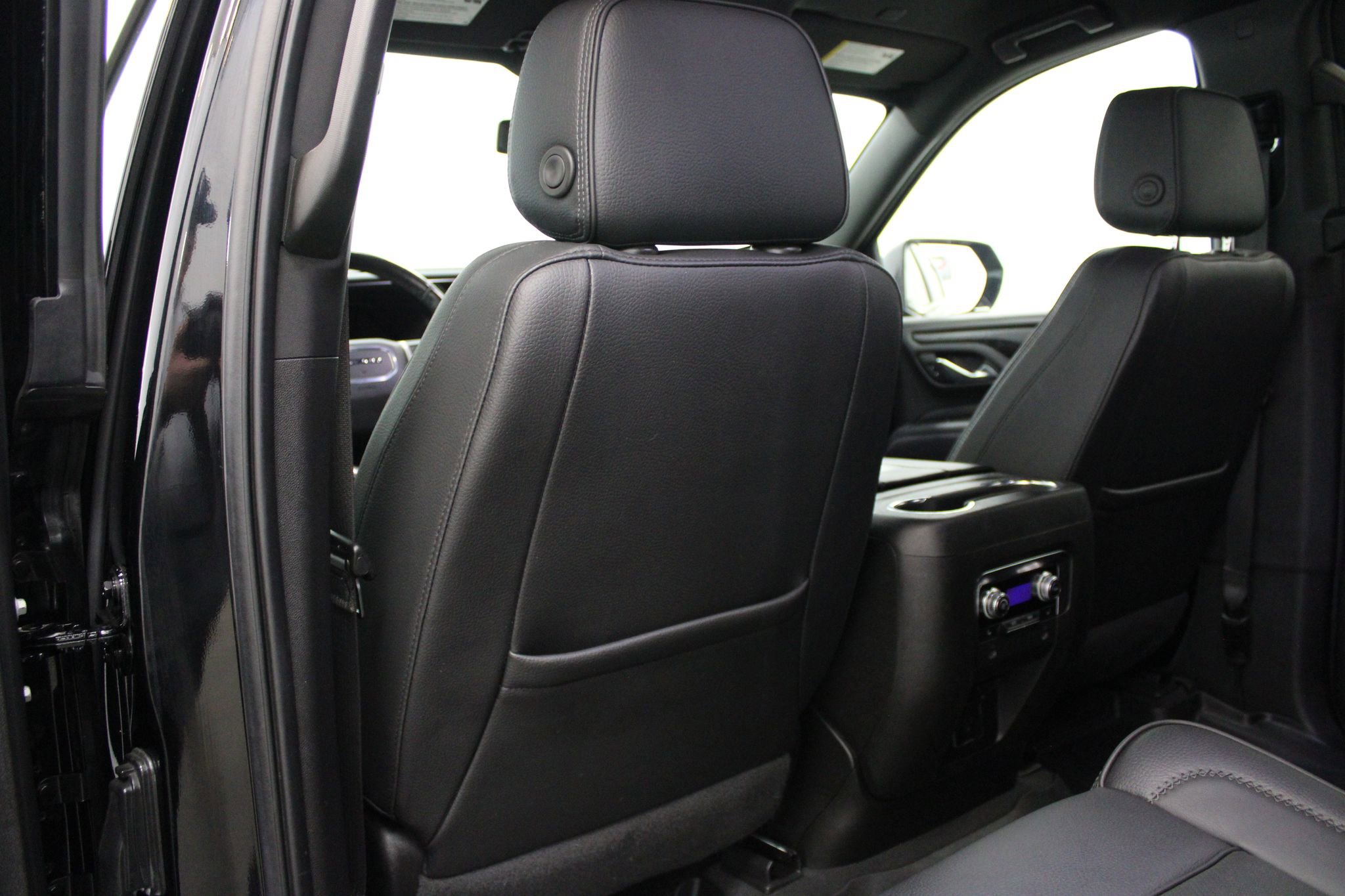 Used 2022 GMC Yukon XL Denali AWD/4WD image 22