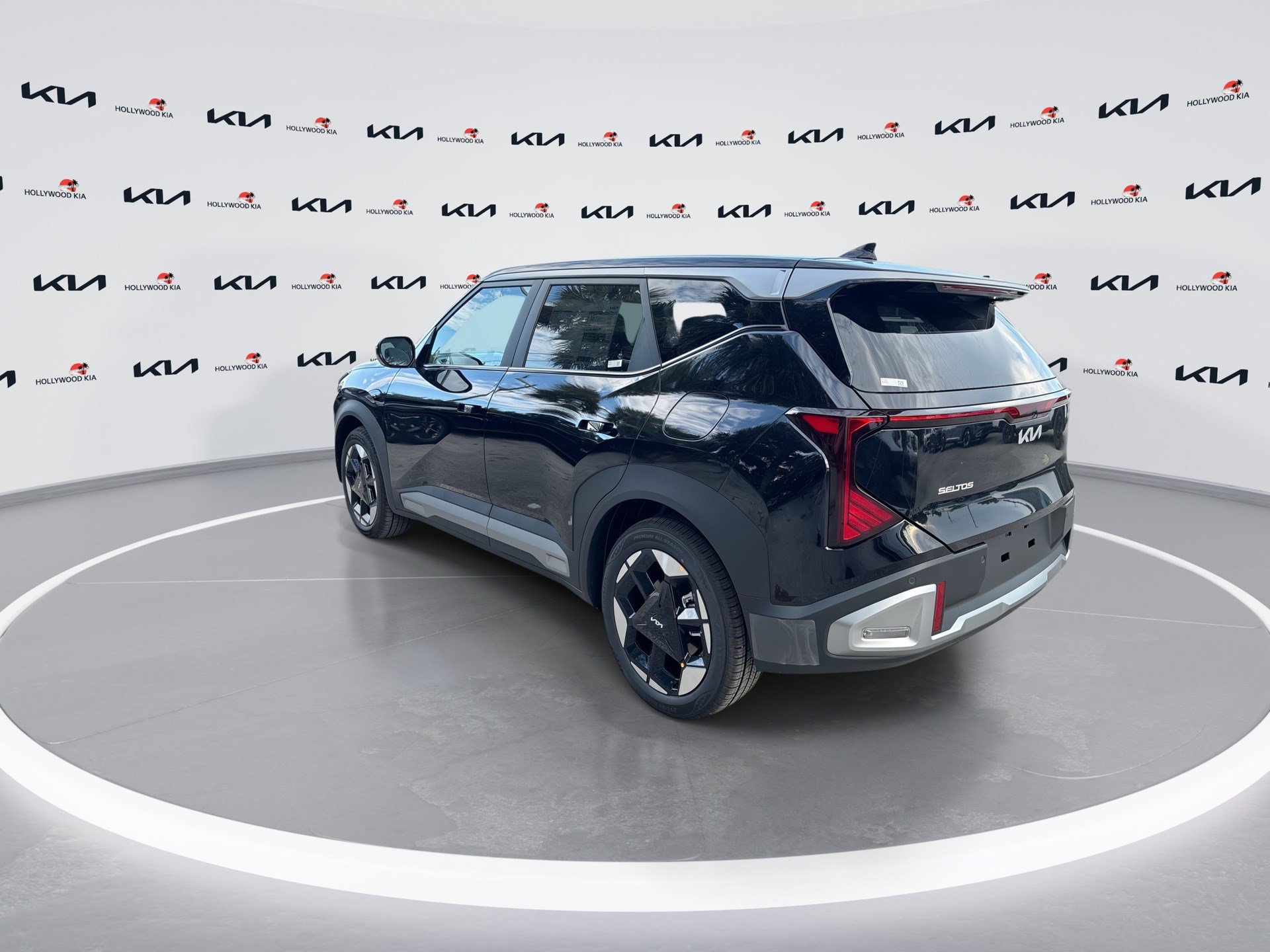 New 2027 Kia Seltos S FWD image 6