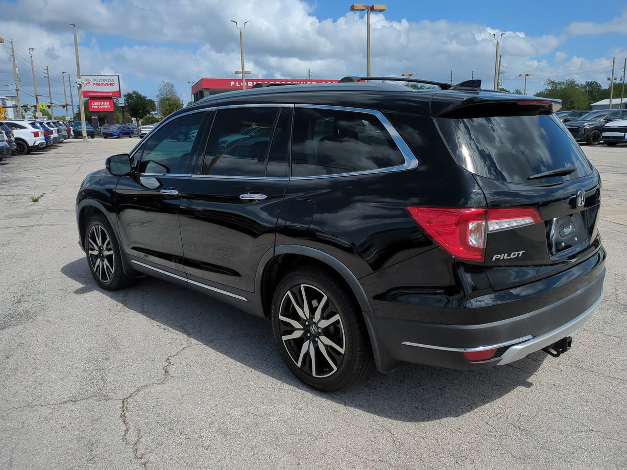 Used 2020 Honda Pilot Touring image 6