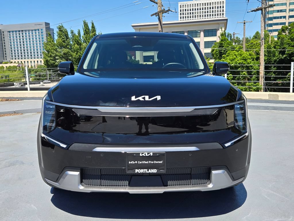 Certified 2024 Kia EV9 Light Long Range RWD image 9