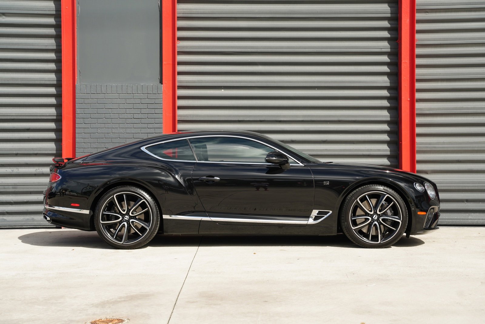Used 2021 Bentley Continental GT image 12