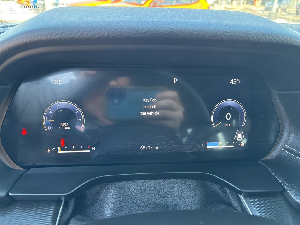 Used 2023 Jeep Grand Cherokee L Laredo image 10