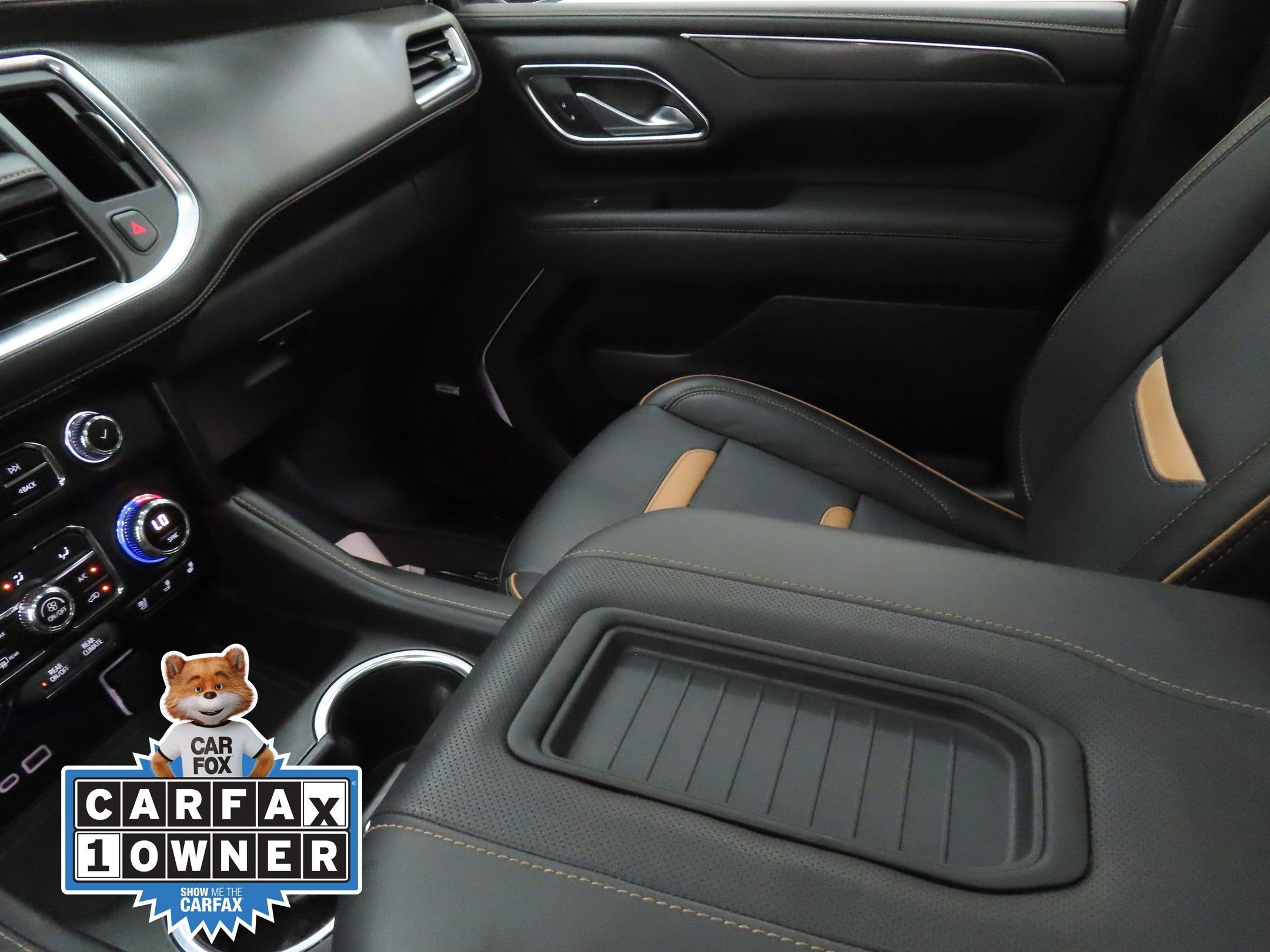 Used 2023 GMC Yukon XL AT4 w/ AT4 Premium Package AWD/4WD image 16