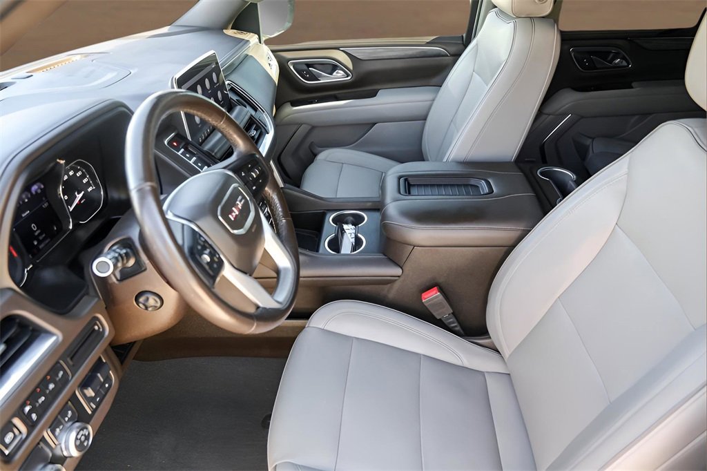 Used 2021 GMC Yukon SLT w/ SLT Luxury Plus Package image 9