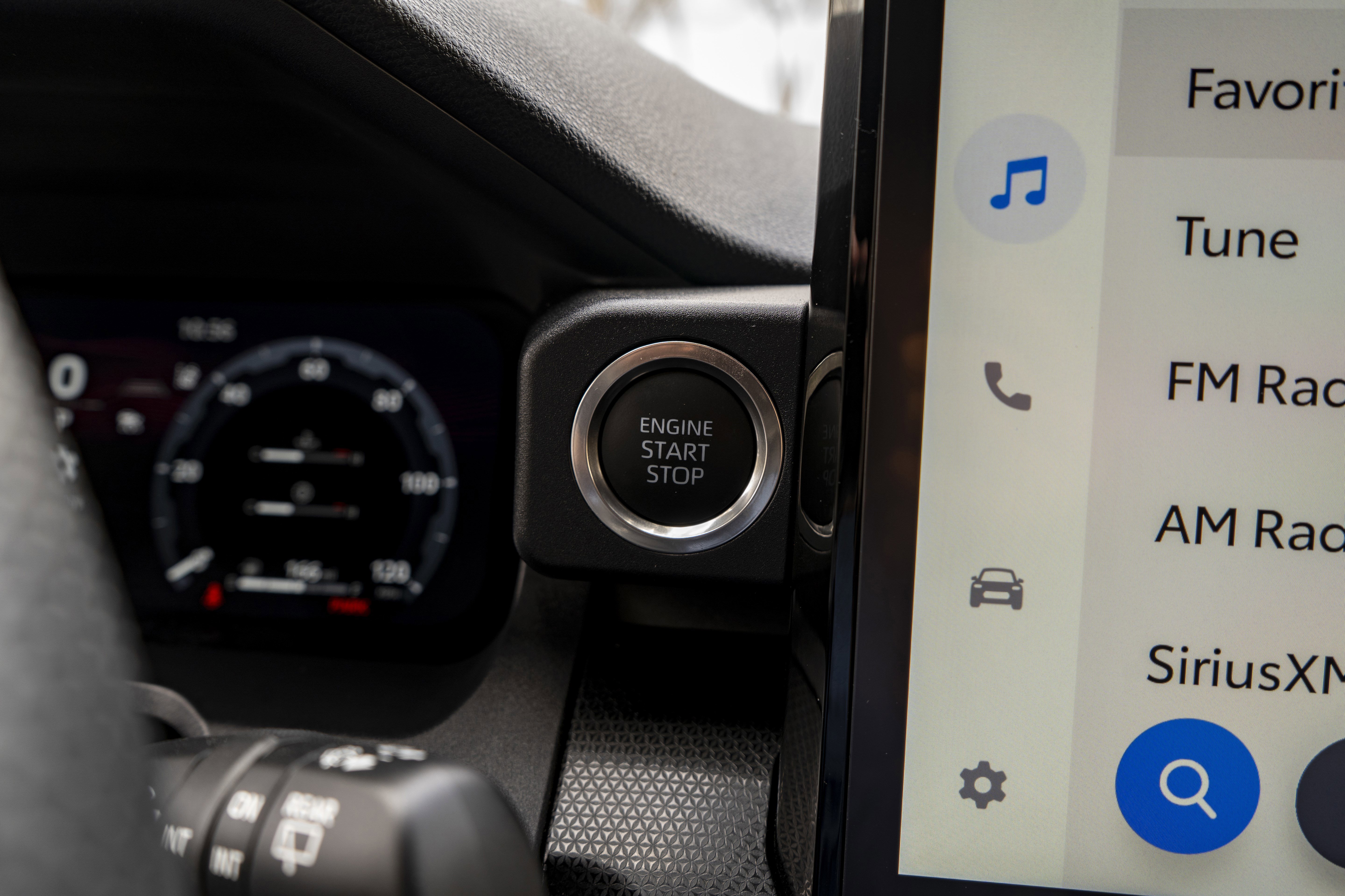 Used 2025 Toyota 4Runner Limited image 25